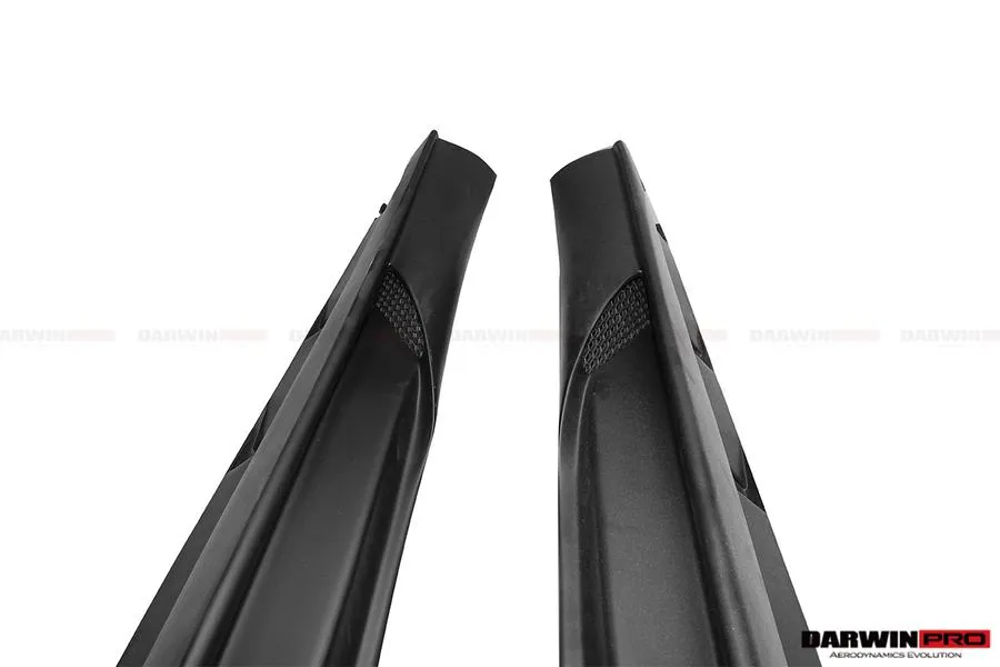 Darwinpro 2006-2015 Audi R8 Coupe / Spyder DPGT Style Side Skirts