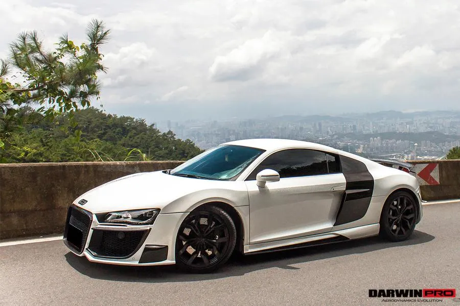 Darwinpro 2006-2015 Audi R8 Coupe / Spyder DPGT Style Side Skirts