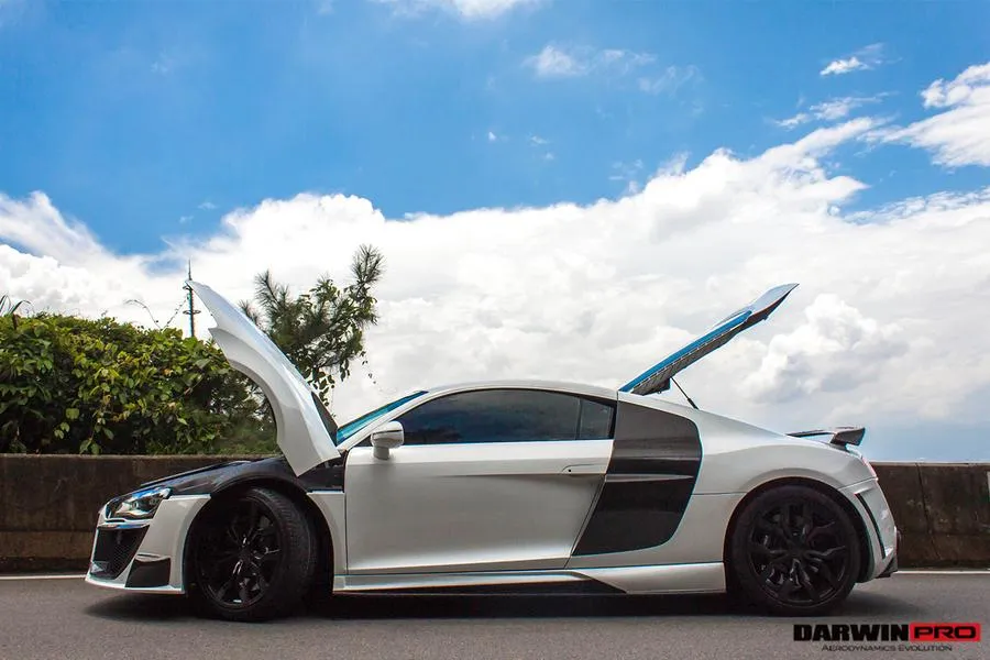 Darwinpro 2006-2015 Audi R8 Coupe / Spyder DPGT Style Side Skirts