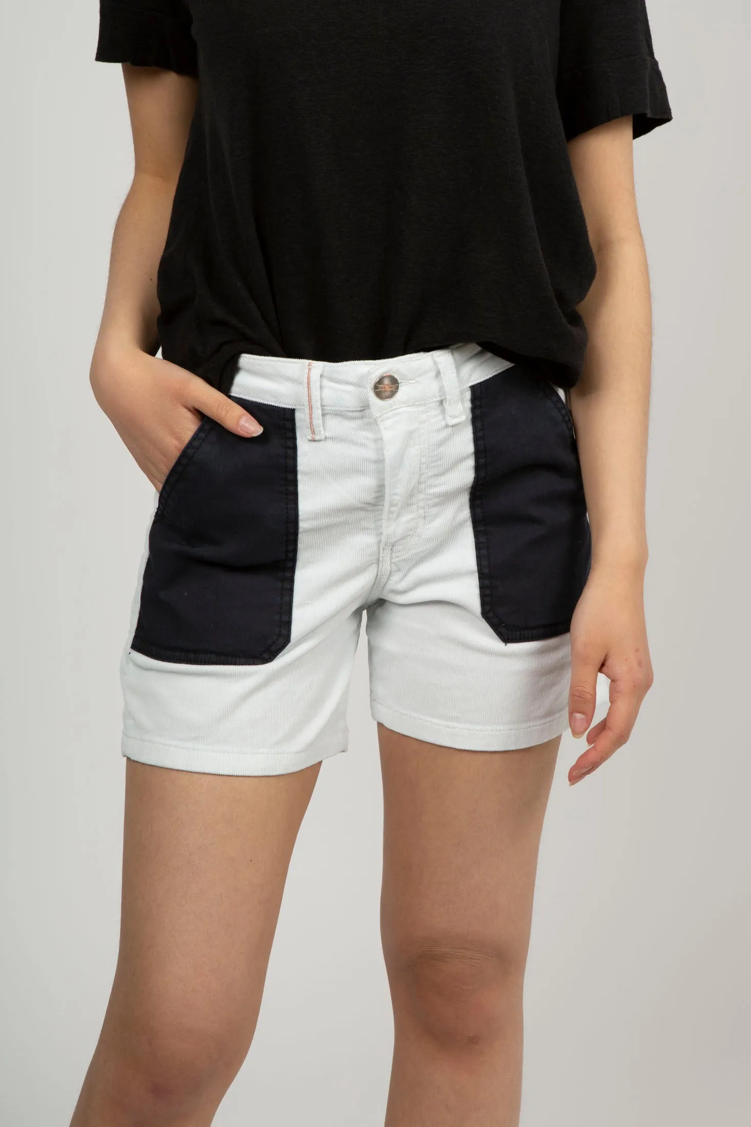 Emilia Classic Cord Shorts - Ecru