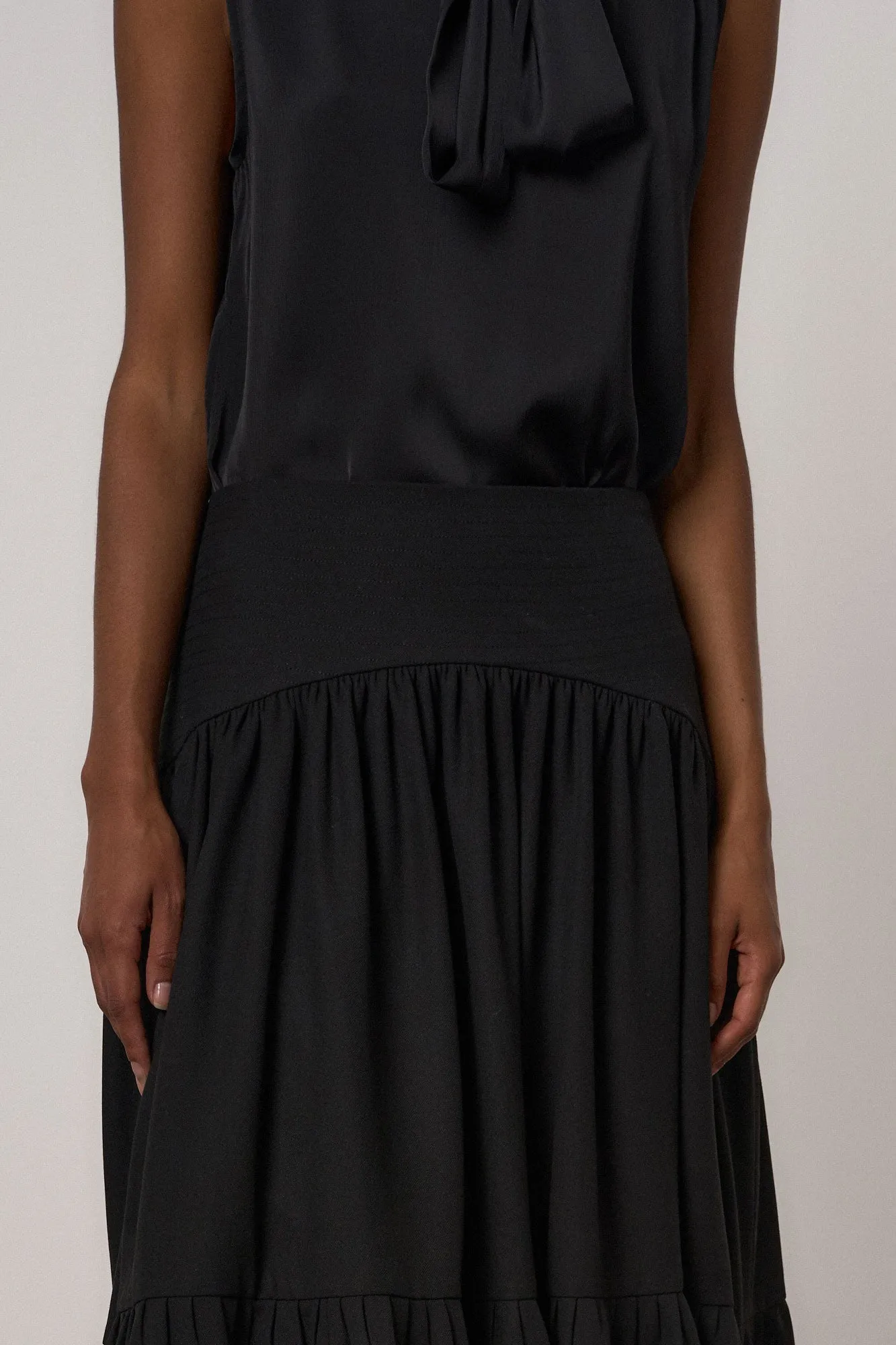 Farah Skirt in Black