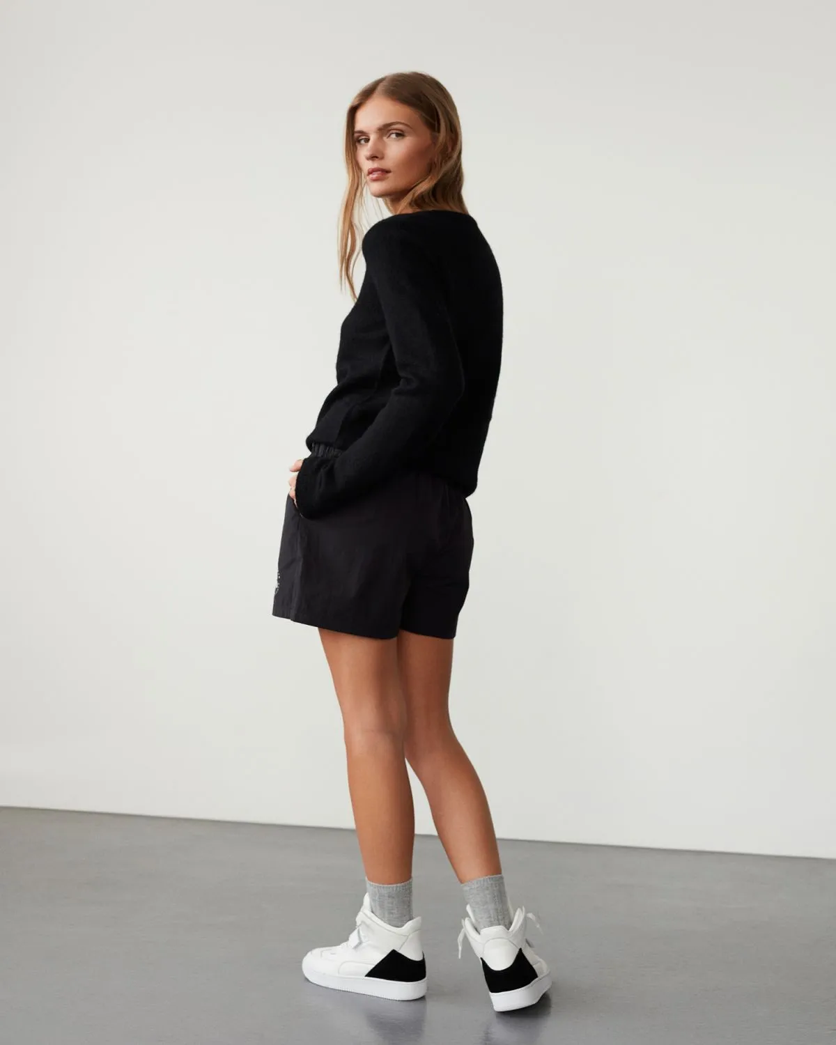 MOLLYSW SHORTS - Black